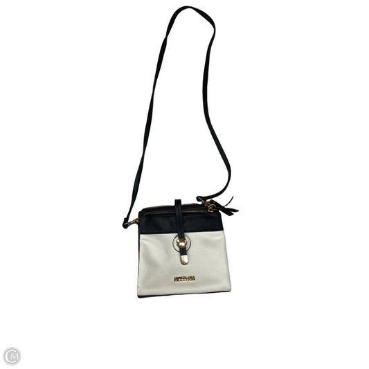 Crossbody By Kenneth Cole Reaction, Size: Medium