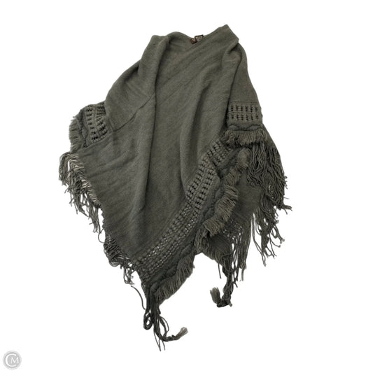 Poncho By Cme In Green, Size: Osfm