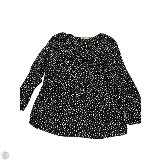 Top Long Sleeve By Old Navy In Black & White, Size: Xxl