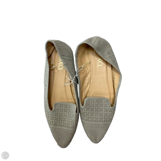 Shoes Flats By Xoxo In Grey, Size: 8.5