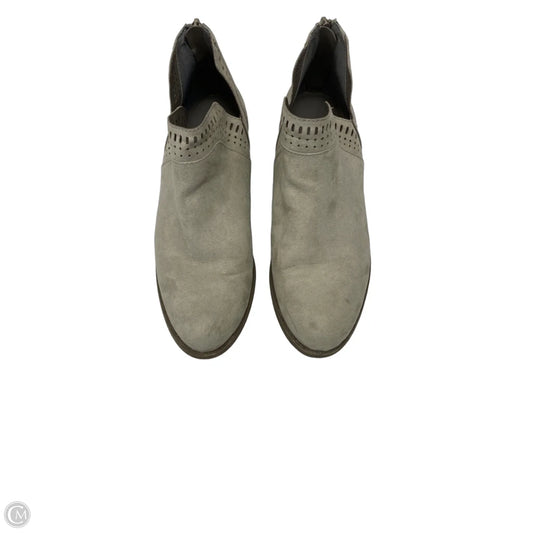 Boots Ankle Heels By Carlos By Carlos Santana In Grey, Size: 10