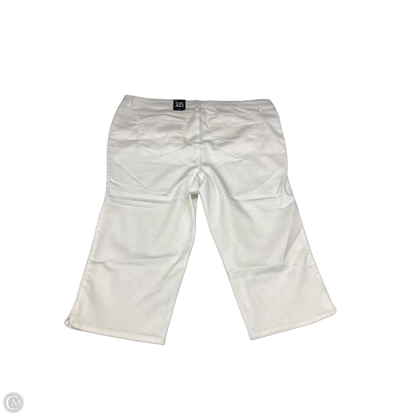 Capris By Roz And Ali In White, Size: 22