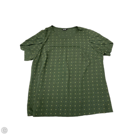 Top Short Sleeve By Bloomchic In Green, Size: 3x