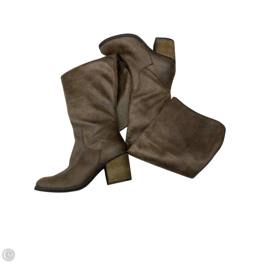 Boots Knee Heels By Hinge In Brown, Size: 9