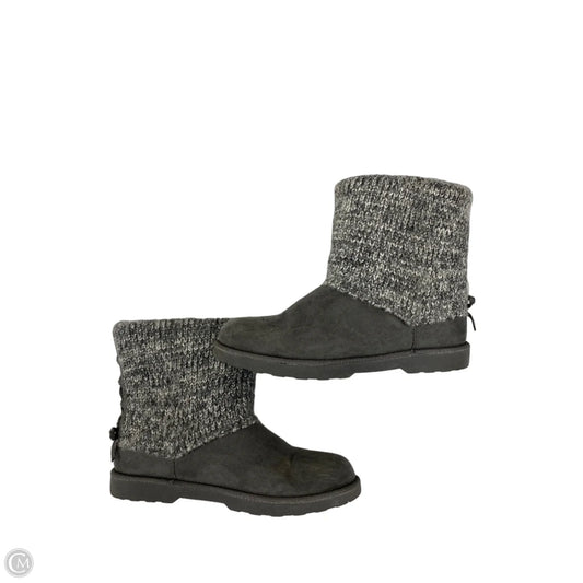 Boots Ankle Flats By Clothes Mentor In Grey, Size: 8