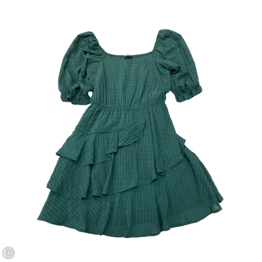 Dress Casual Short By Trixxi In Green, Size: L