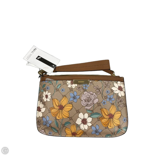 Wristlet By Nine West, Size: Medium