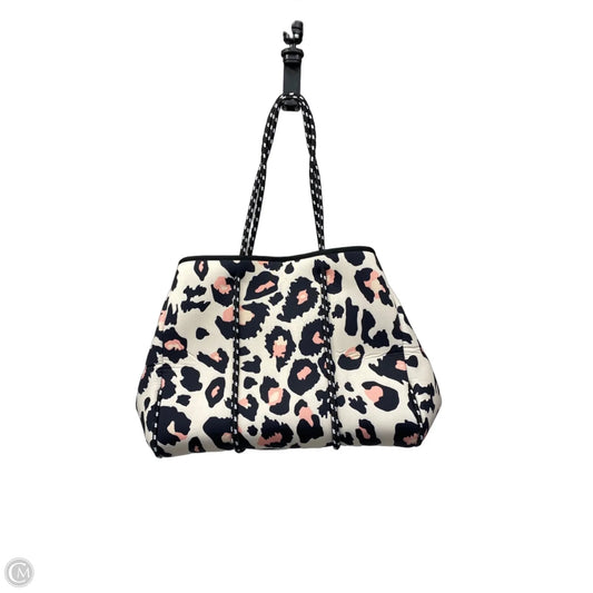 Tote By Clothes Mentor, Size: Medium