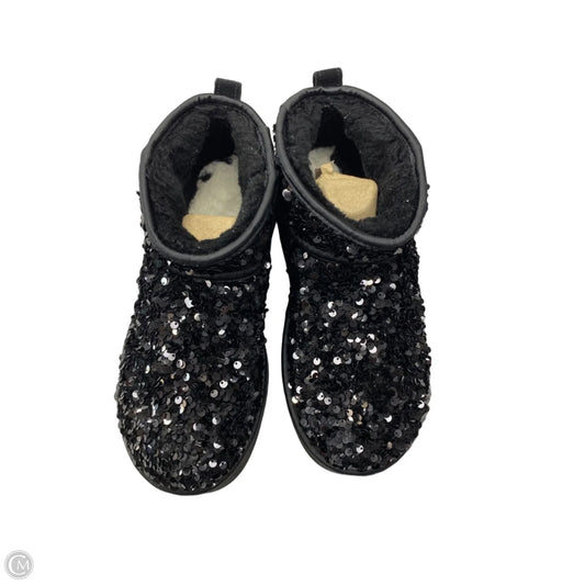Boots Designer By Ugg In Black, Size: 9