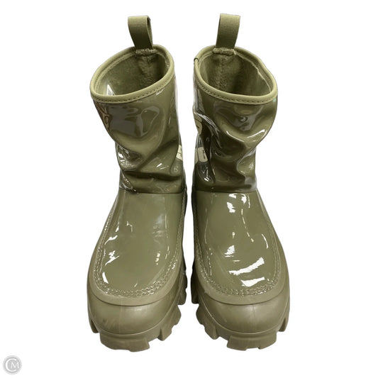 Boots Designer By Ugg In Green, Size: 8