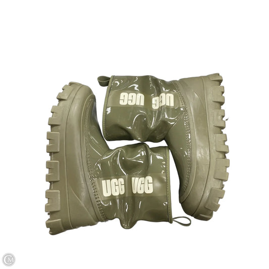 Boots Designer By Ugg In Green, Size: 8