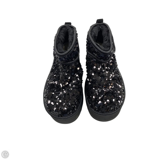 Shoes Designer By Ugg In Black, Size: 7