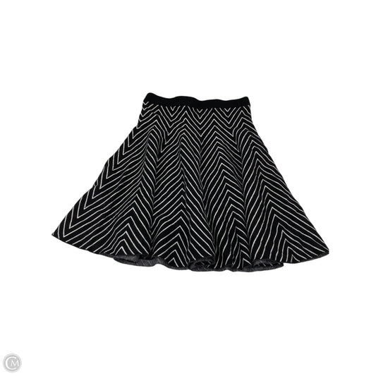 Skirt Midi By Grace Elements In Black & White, Size: S