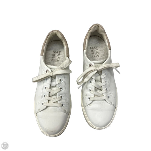Shoes Sneakers By Naturalizer In White, Size: 7.5