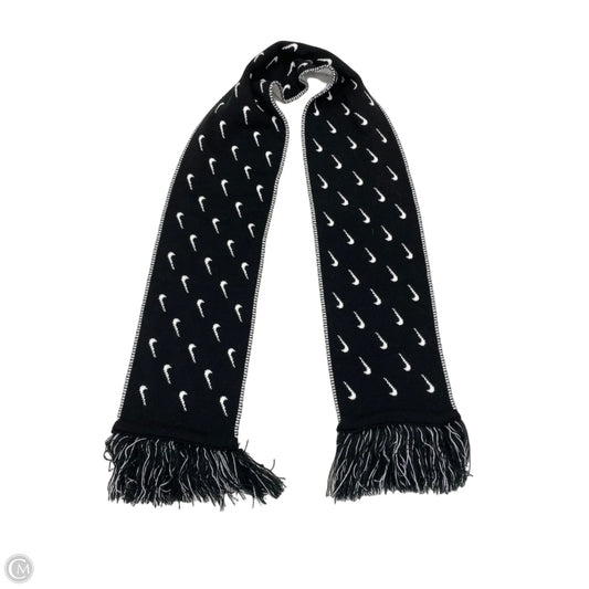 Scarf Winter By Nike Apparel In Black & White